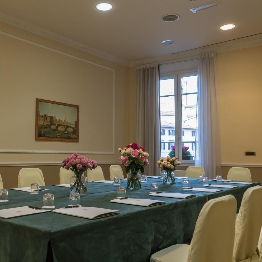 Hotel Bernini Palace Флоренция Экстерьер фото The boardroom of the Academy