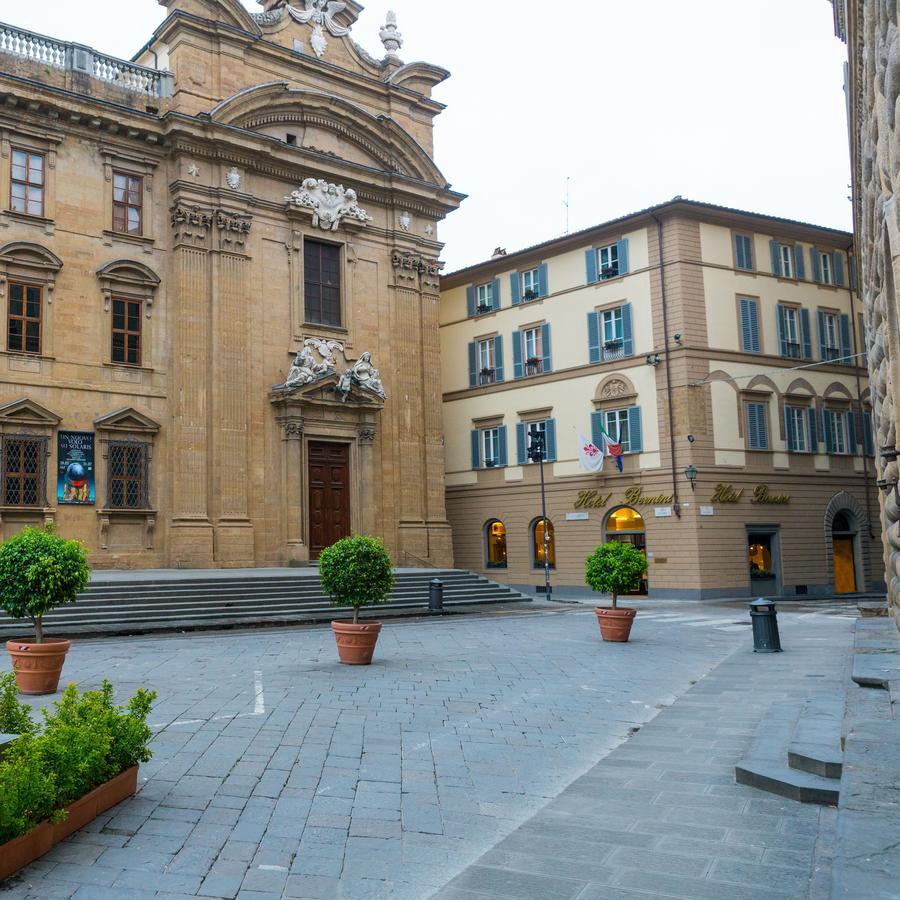 Hotel Bernini Palace Флоренция Экстерьер фото The Piazza San Pier Maggiore